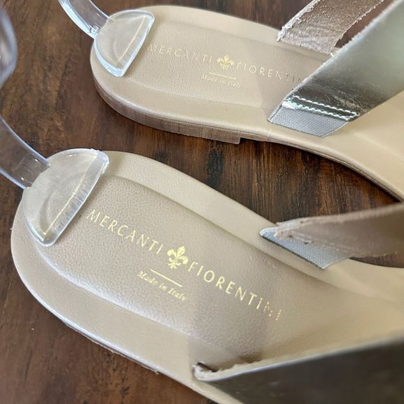 MERCANTI FIORENTINI Gold Leather Two Straps Slip-On Sandals Slides - Picture 7 of 9